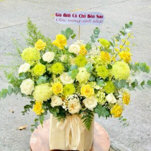 Giỏ hoa tông vàng 2