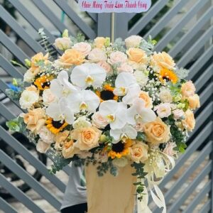 Giỏ hoa tông vàng 3