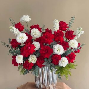 Giỏ hoa tông đỏ 1